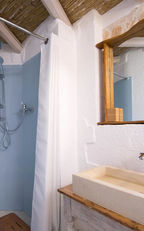 Trullo Torre Suda: Baderom