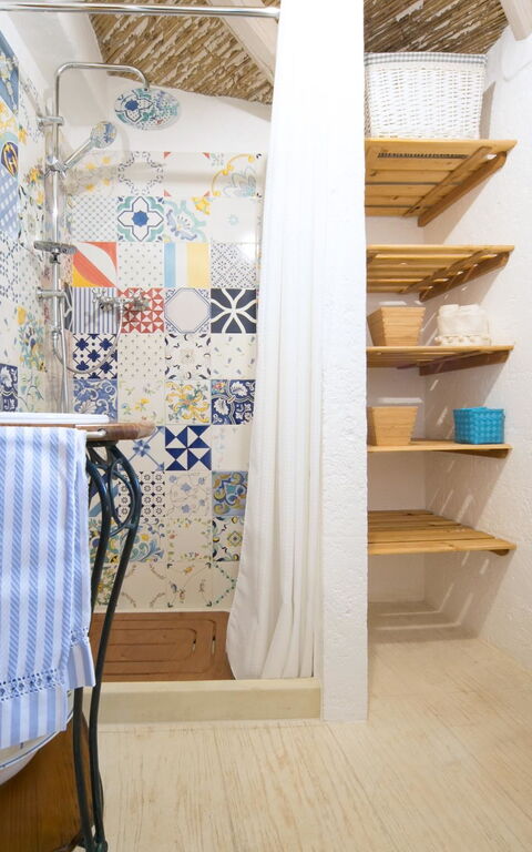 Trullo Torre Suda: Baderom