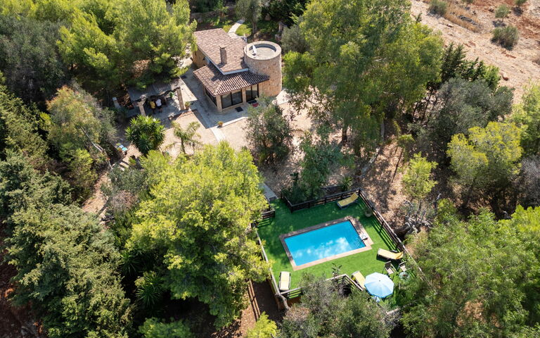 Villa Serena Maria: basseng, Hage, Visningar