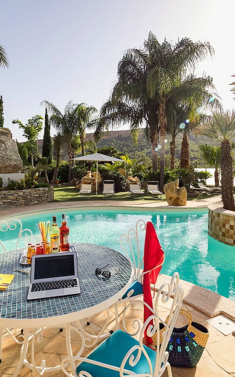 Villa Agorà: basseng, Utendørs