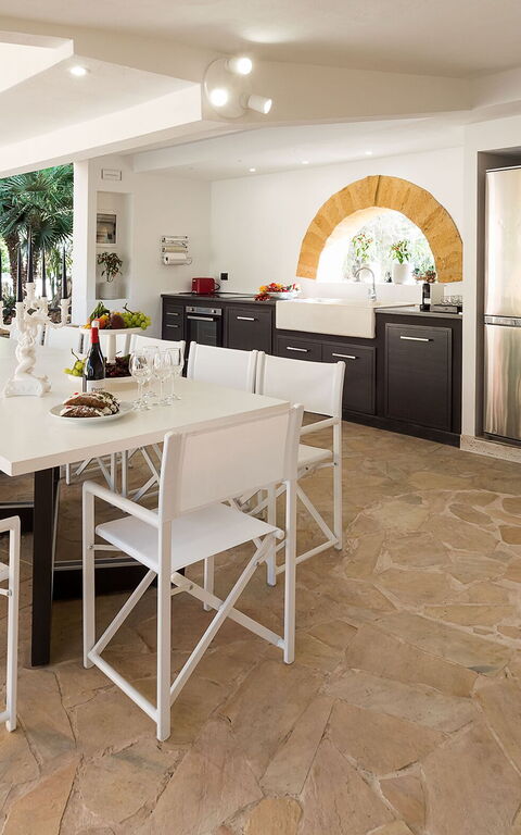 Villa Agorà: Kjøkken, Utendørs