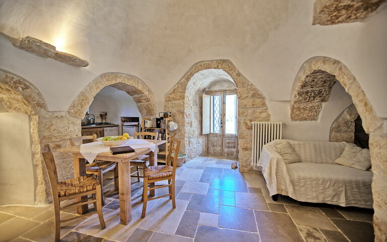 Trullo Pascarosa: Kjøkken, Lunsjrom