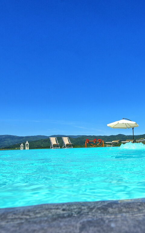 Casale Daniele: basseng, Visningar