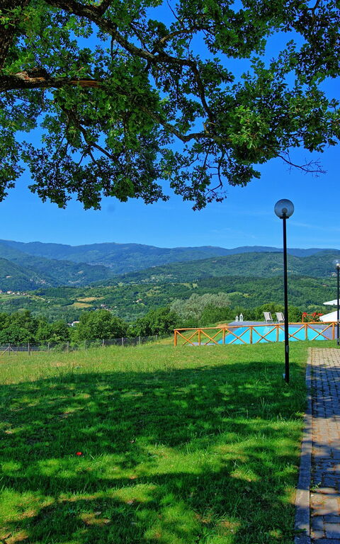 Casale Daniele: Utendørs