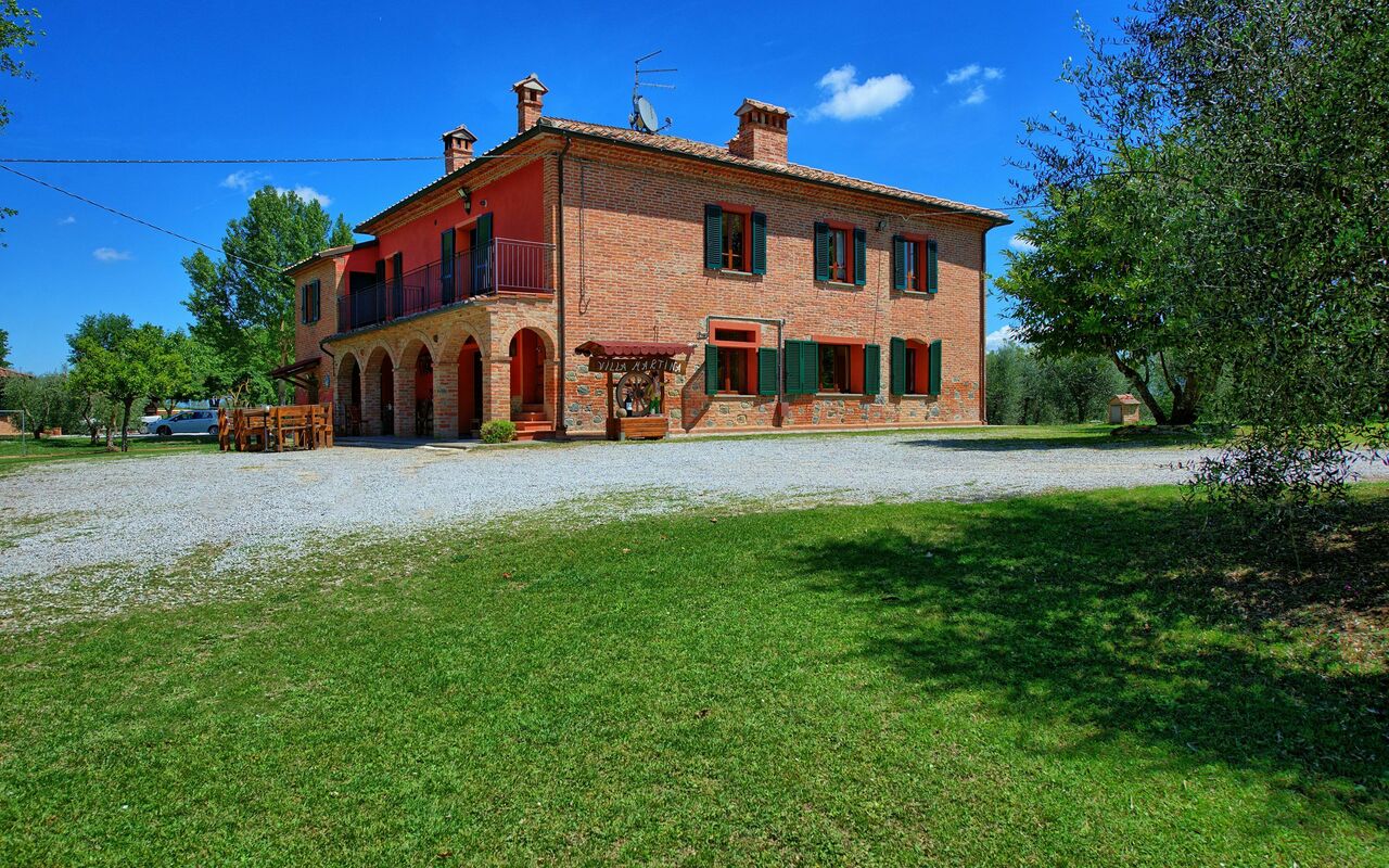 Villa Mario: Eksteriør, Hage