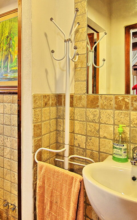 Casale Tiziano: Baderom