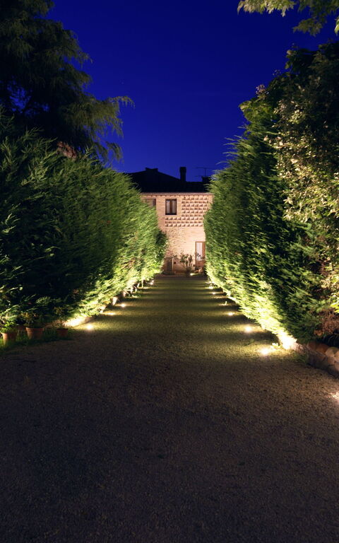 Casale Tiziano: Utendørs