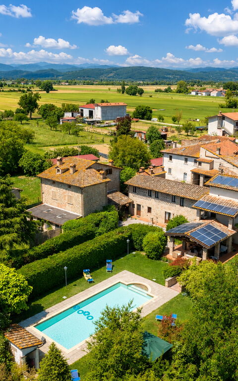 Casale Tiziano: basseng, Hage, Visningar