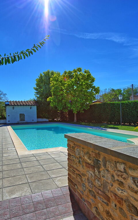 Casale Tiziano: basseng, Hage