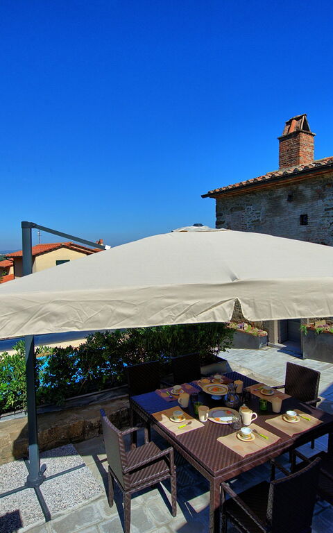 Casa La Fonte: Balkong / terrasse / uteplass, Hage