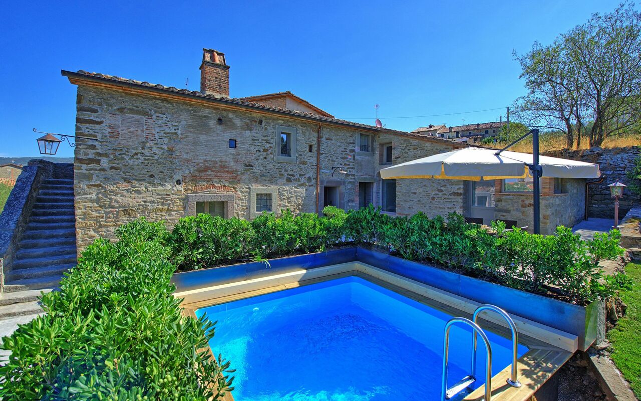 Casa La Fonte: basseng, Utendørs