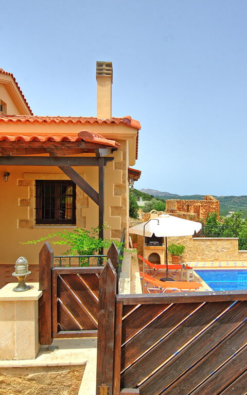 Villa Romantic Sevi: basseng