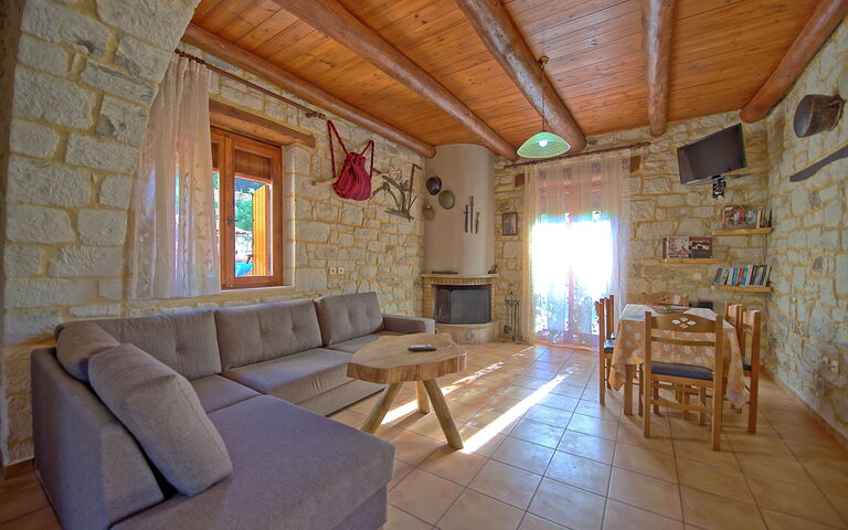 Villa Vrisses: Lunsjrom, Stue