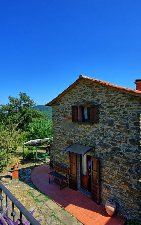 Borgo Veronica: Eksteriør