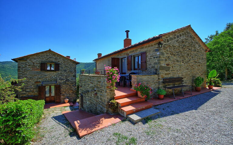 Borgo Veronica: Eksteriør