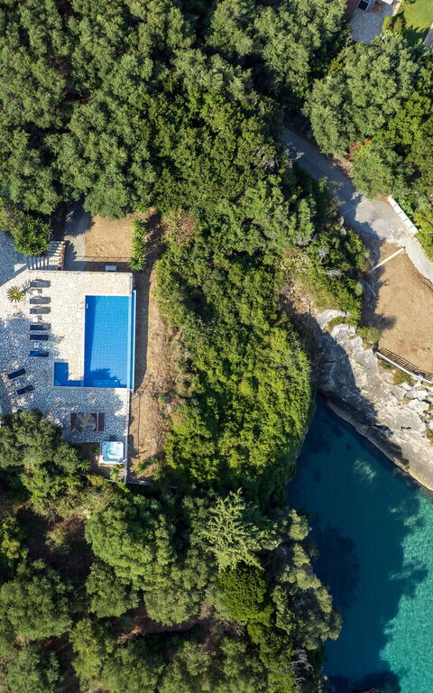 Beachfront Villa Seasun: basseng, Utendørs, Visningar