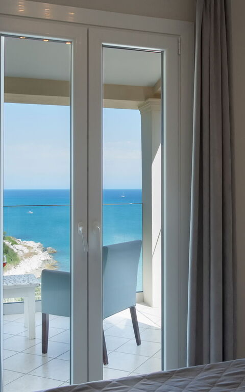 Beachfront Villa Seasun: soverom