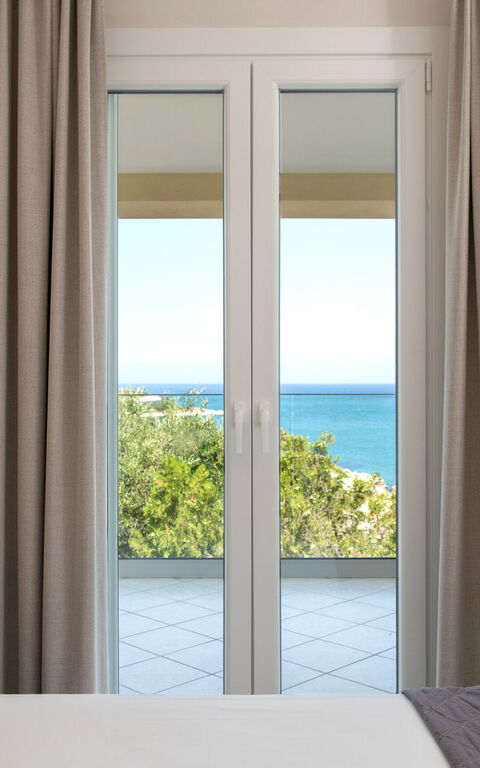 Beachfront Villa Seasun: soverom