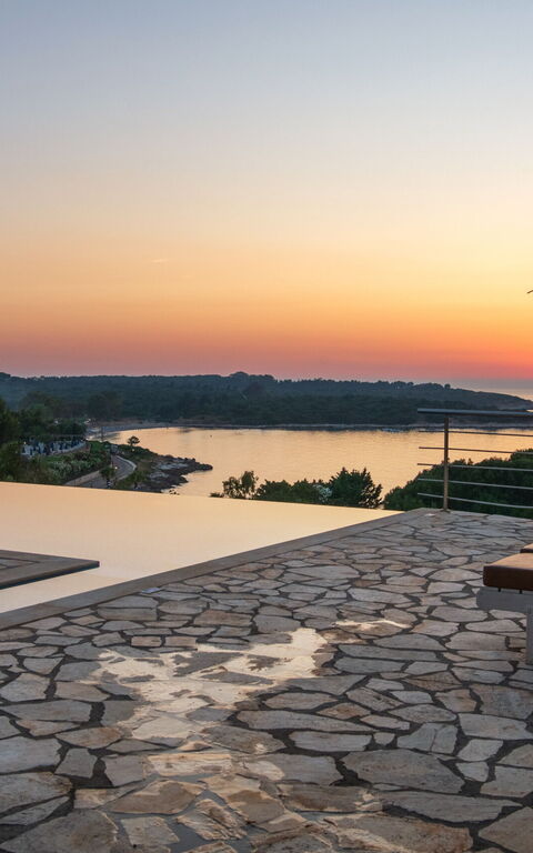 Beachfront Villa Seasun: basseng, Utendørs, Visningar