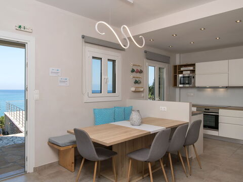 Beachfront Villa Seasun