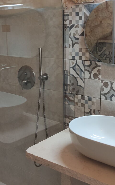 Trullo Santo Stefano: Baderom