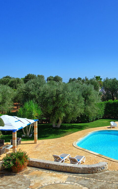 Lamia Santo Arcangelo: basseng, Hage