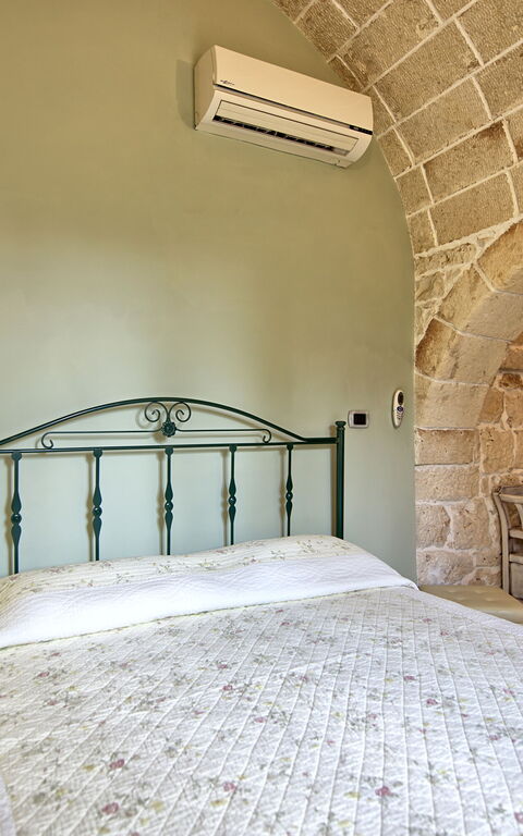 Lamia Santo Arcangelo: soverom