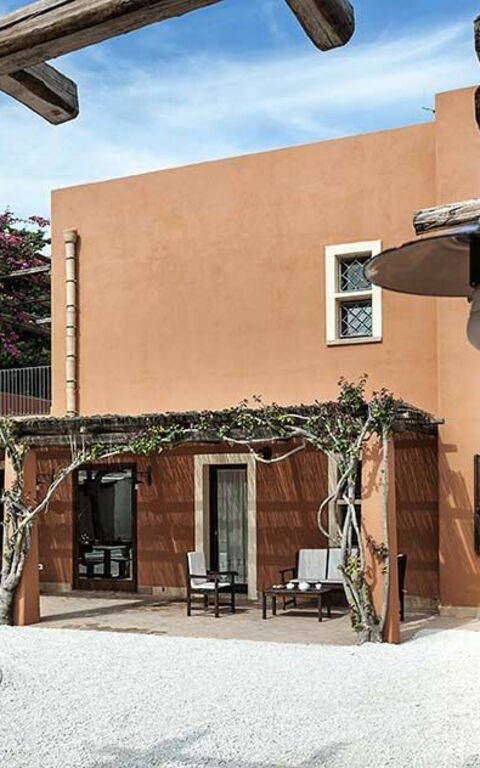 Villa Arangea: basseng, Eksteriør