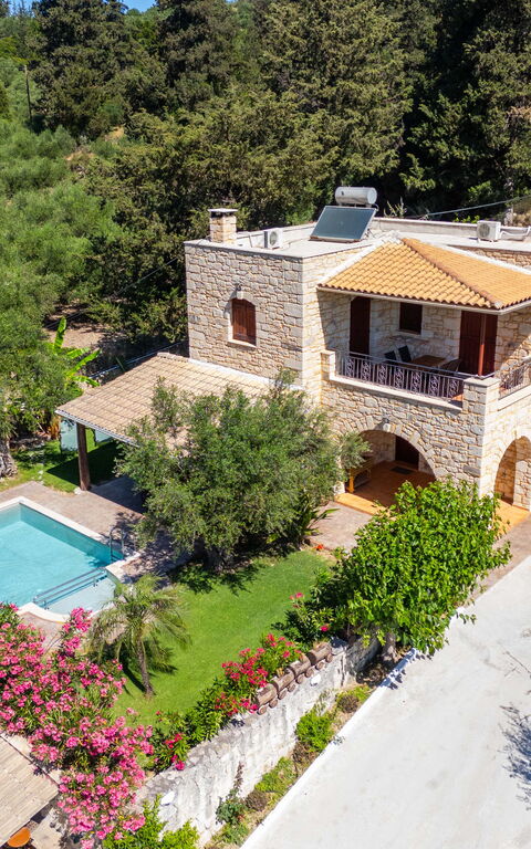 Villa Nipos