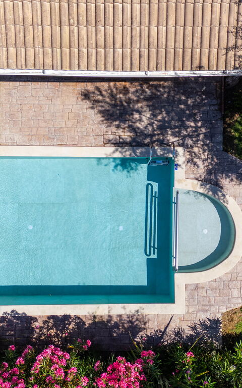 Villa Nipos