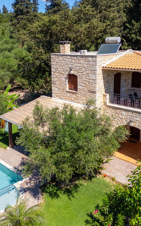 Villa Nipos
