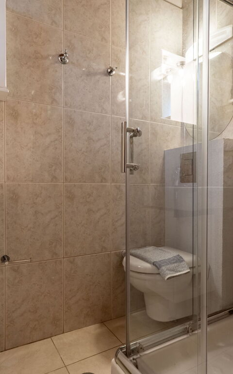 Villa Nipos: Baderom