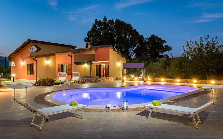 Villa Del Golfo: basseng