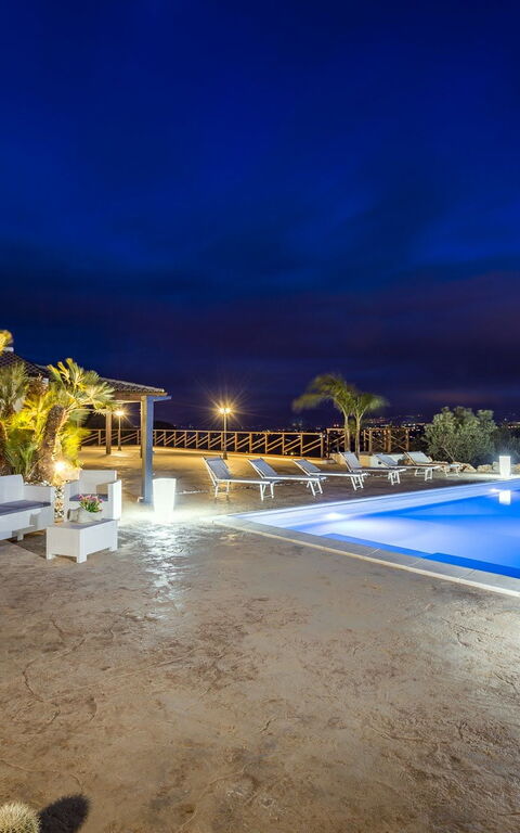 Villa Mare e Monti: basseng