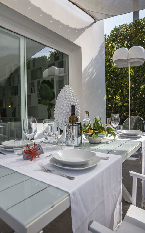 Villa Denari: Utendørs