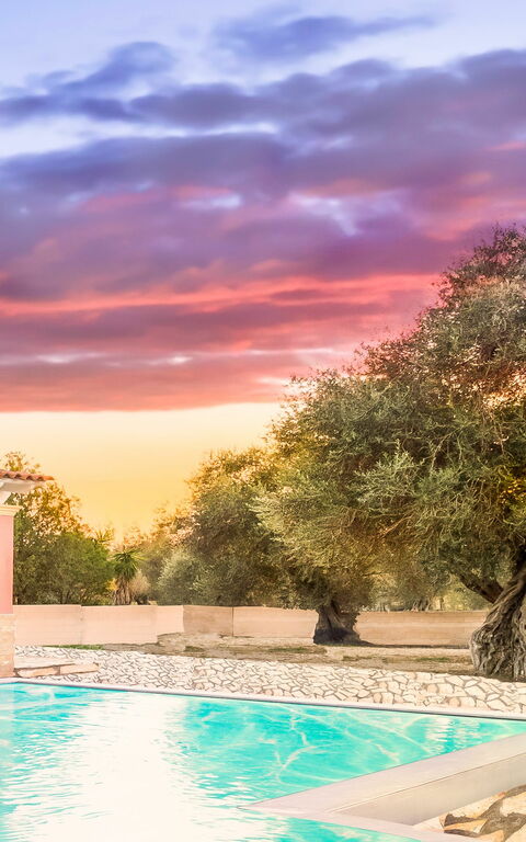 Beach Villa Joanna: basseng, Hage, Utendørs