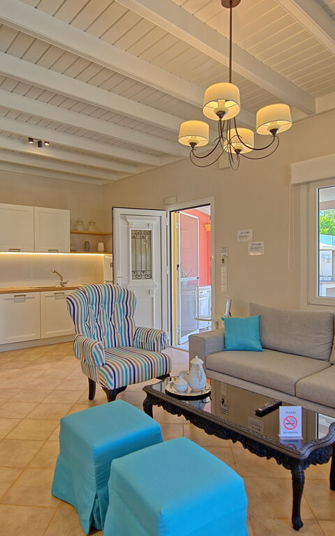 Beach Villa Joanna: Kjøkken, Lunsjrom, Stue