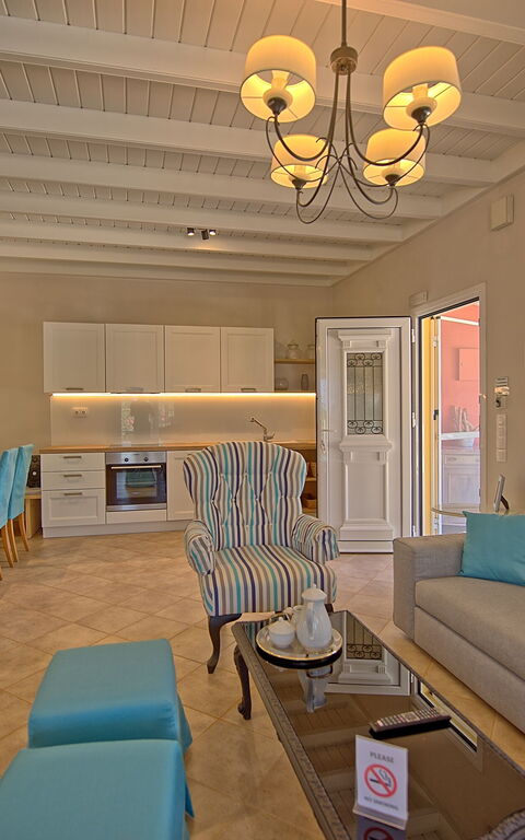 Beach Villa Joanna: Kjøkken, Lunsjrom, Stue