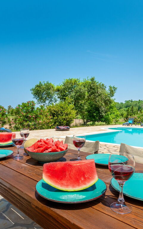 Beach Villa Joanna: basseng, Utendørs