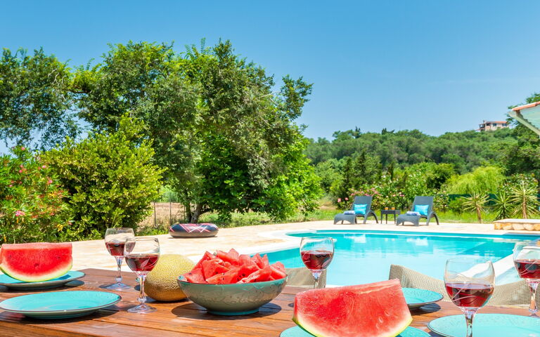 Beach Villa Joanna: Hage, Utendørs