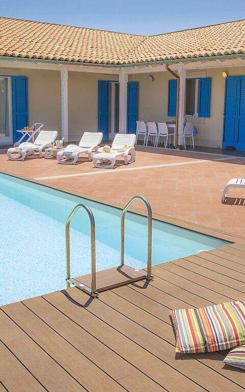 Villa Ala: basseng, Utendørs