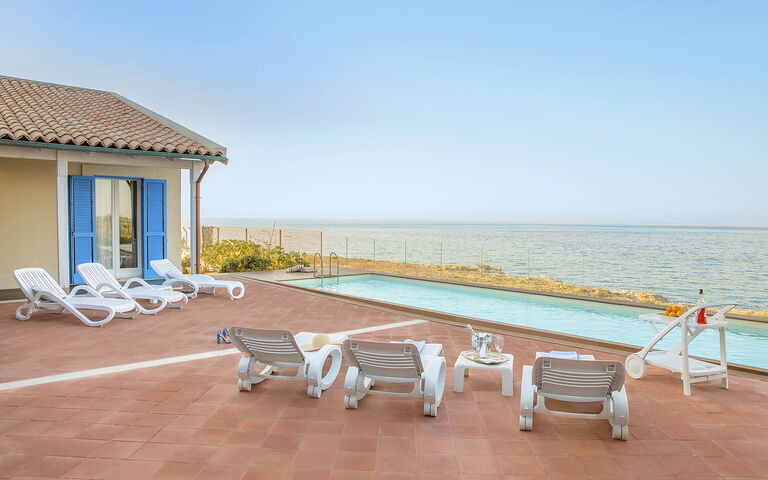 Villa Ala: basseng, Utendørs, Visningar