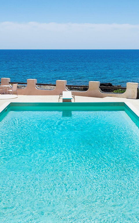 Blu Moon: basseng, Visningar