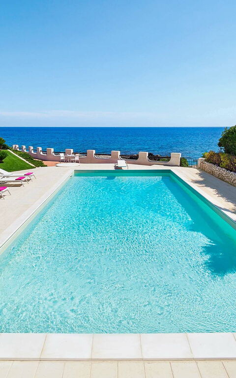 Blu Moon: basseng, Hage, Visningar