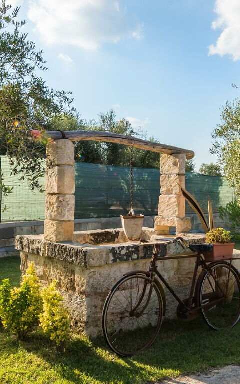 Villa Safiria: Hage, Utendørs