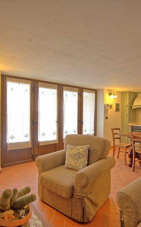 Villa Farneta: Kjøkken, Lunsjrom, Stue