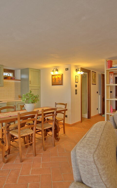 Villa Farneta: Kjøkken, Lunsjrom, Stue