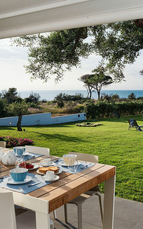 Villa Nettuno: Hage, Utendørs