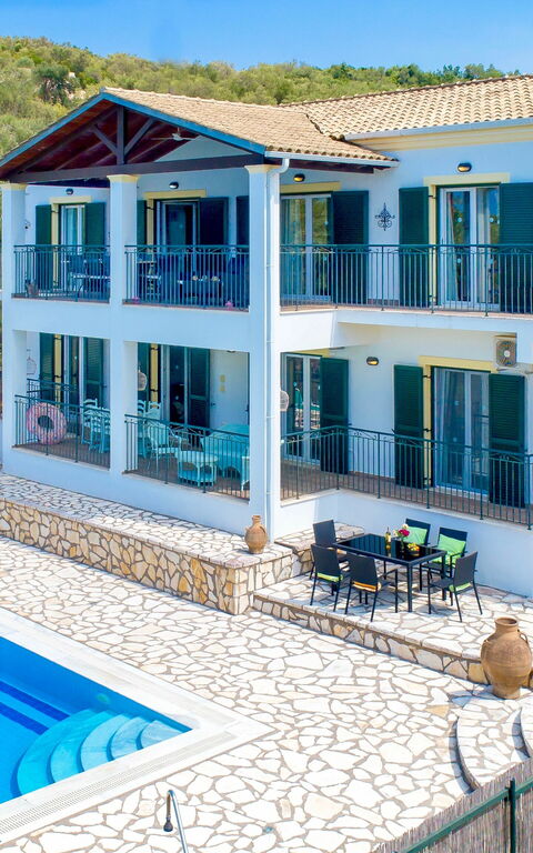 Villa Di Giovanni: basseng