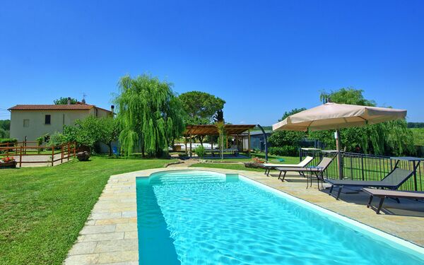 Casa Violina: basseng, Hage